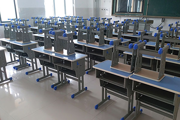 学校家具定制厂家能为学生们提供什么样的桌椅