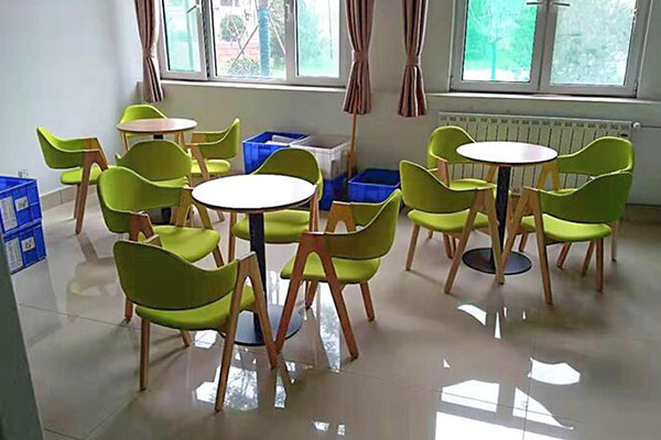 学校定制家具